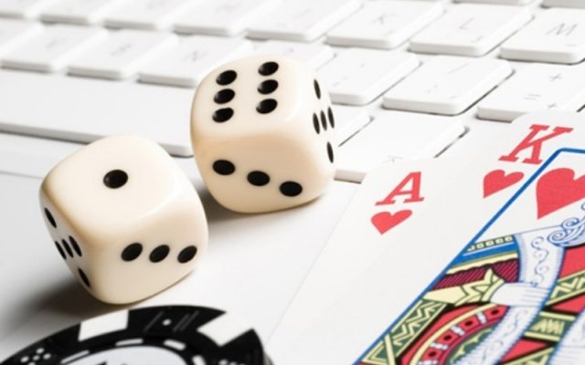 3 Viên Xúc Xắc (Xí Ngầu) Trong Tài Xỉu là gì? Ý nghĩa của các mặt số từ 1 đến 6.