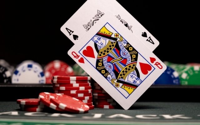Kỹ Thuật Đếm Bài (Card Counting) Trong Blackjack là gì?
