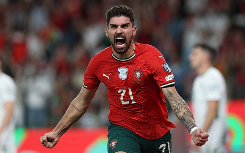 Cầu Thủ Nổi Bật Cần Theo Dõi