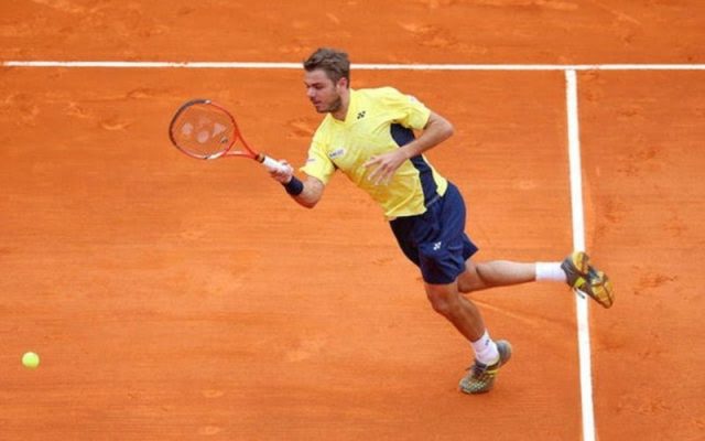 Cách phân biệt các loại mặt sân tennis và tác động đến bóng