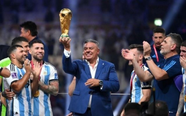 Những giọt nước mắt vinh quang trên bục nhận huy chương kỳ World Cup 2026